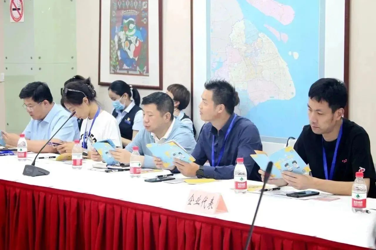 共建透明政務(wù) 共享發(fā)展成果——新涇鎮(zhèn)社區(qū)事務(wù)受理服務(wù)中心政府開放月活動(dòng)9.jpg