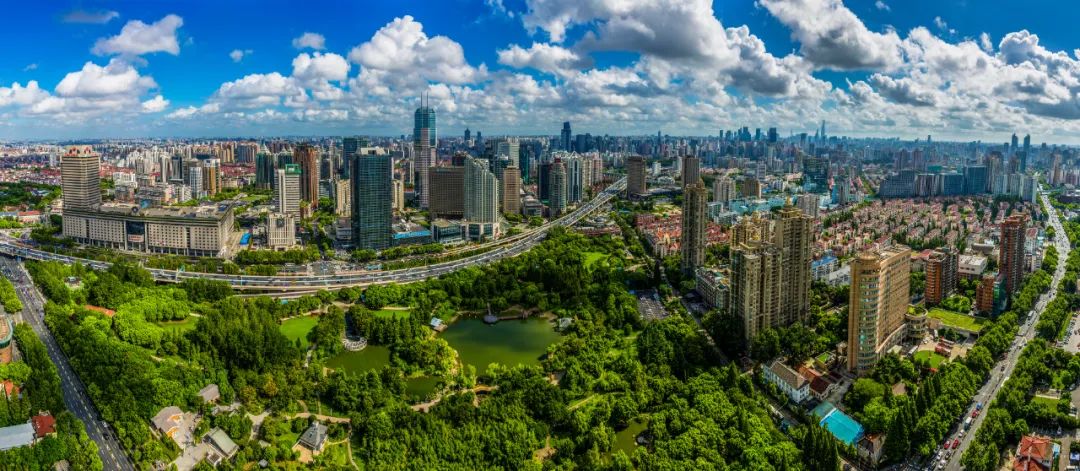 長寧奮力打造“四力四城”，加快建設(shè)具有世界影響力的國際精品城區(qū).jpeg